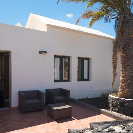 Lanzahost Casa Sunny Seafront Villa Costa Teguise Exterior photo